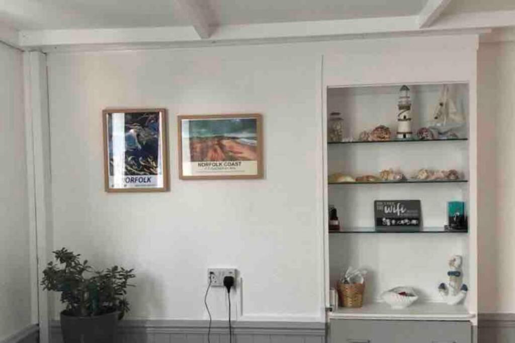 Dog Friendly Cottage 2 Mins To Beach With Hot Tub And Zappi Ev Lessingham エクステリア 写真