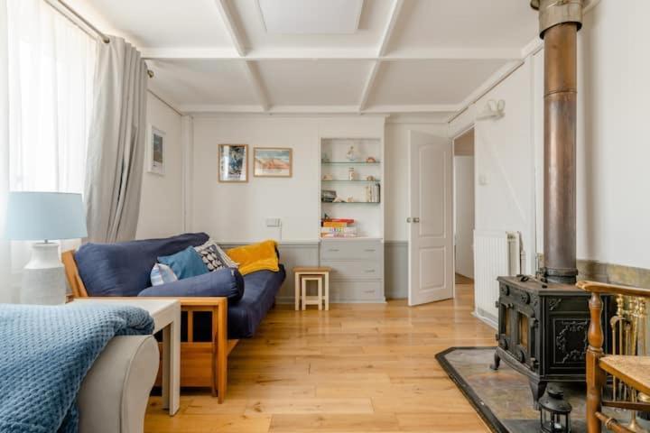 Dog Friendly Cottage 2 Mins To Beach With Hot Tub And Zappi Ev Lessingham エクステリア 写真