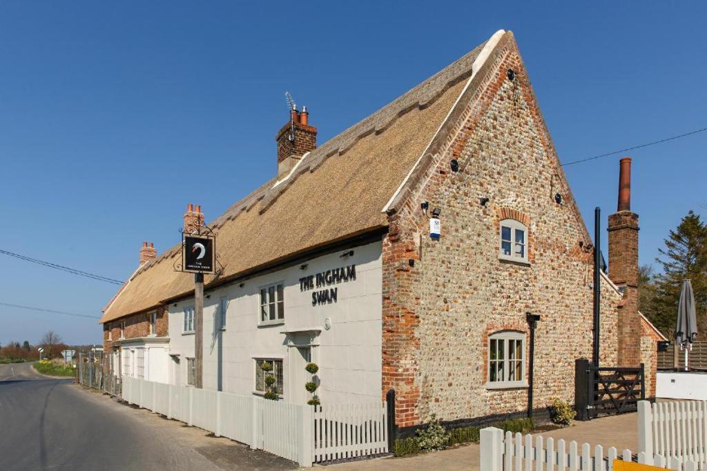 Dog Friendly Cottage 2 Mins To Beach With Hot Tub And Zappi Ev Lessingham エクステリア 写真